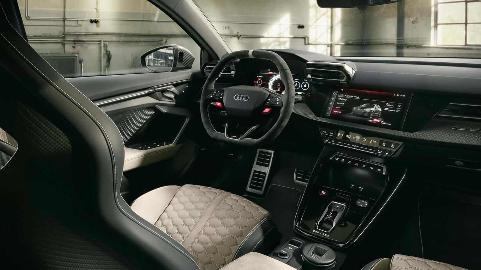 Το νέο Audi RS3 τιμά τον θρυλικό πεντακύλινδρο κινητήρα!